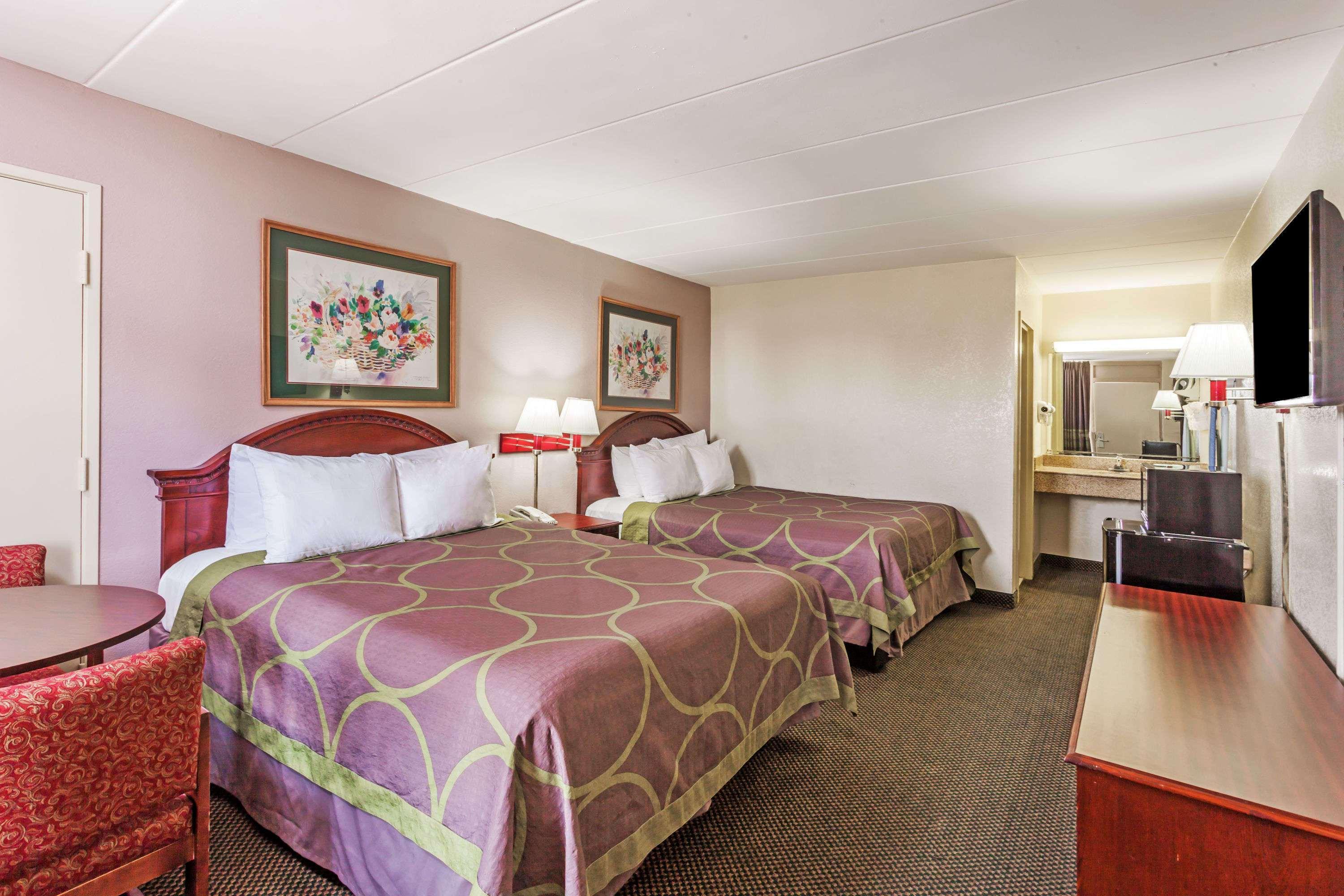 Super 8 By Wyndham Manassas Hotel Exterior foto